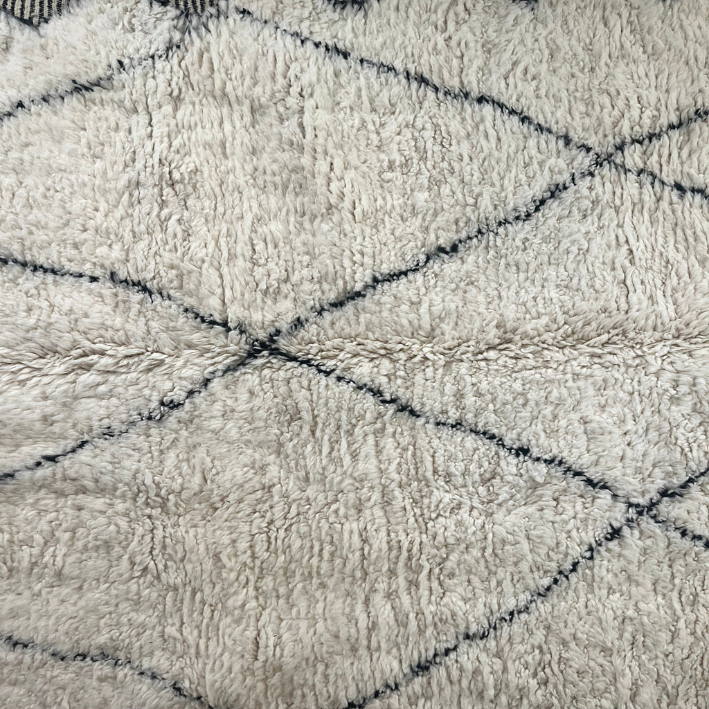 Yazza | 5 x 8 Beni Ourain Rug