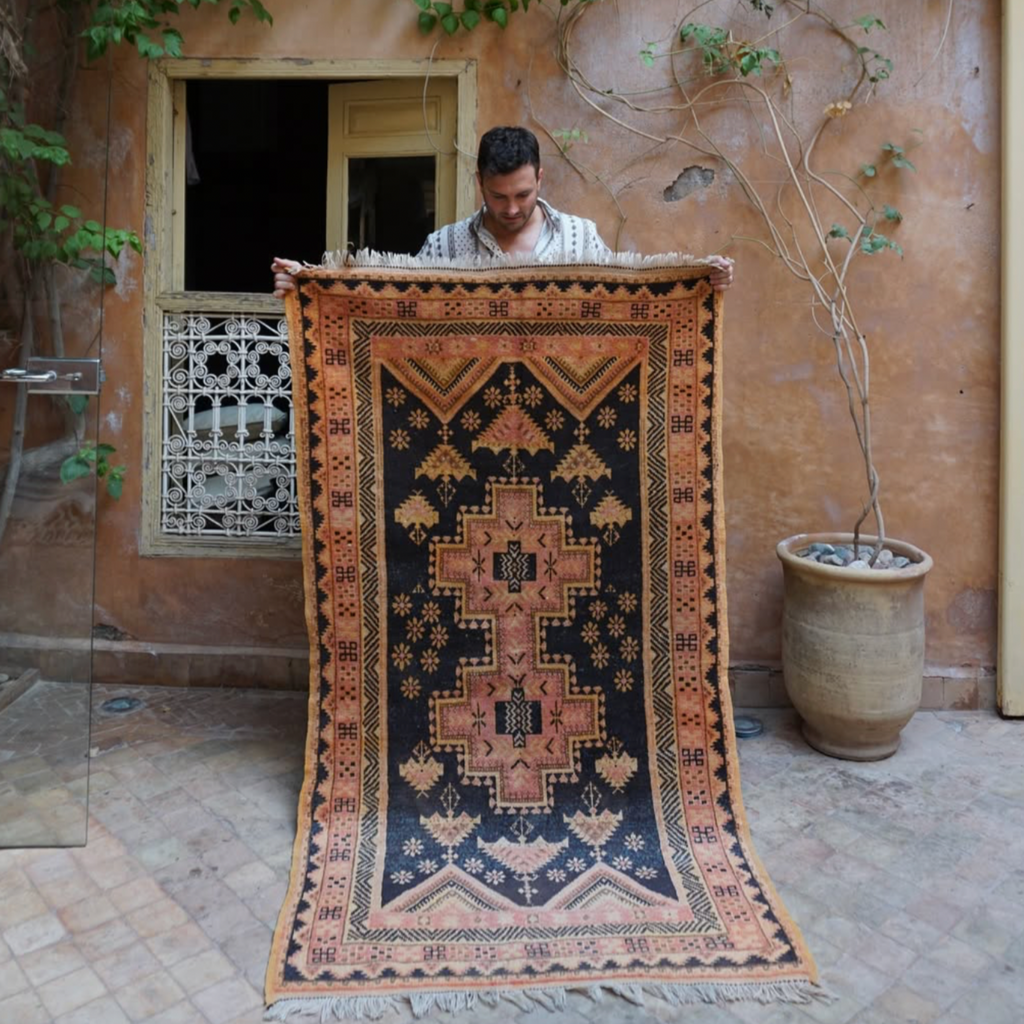 Vintage Tazngkht Rug